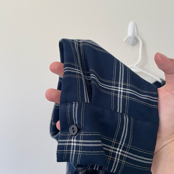 LONG BUTTON UP - Picture 5 of 6